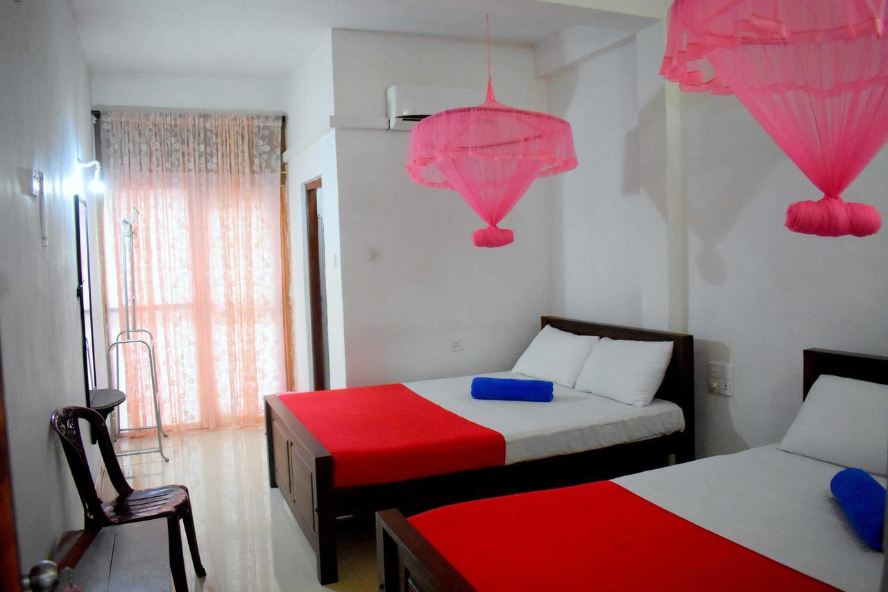 Lion Rest Hotel Анурадхапура Екстериор снимка