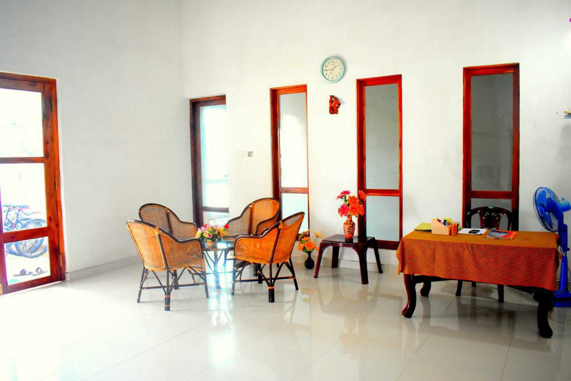 Lion Rest Hotel Анурадхапура Екстериор снимка